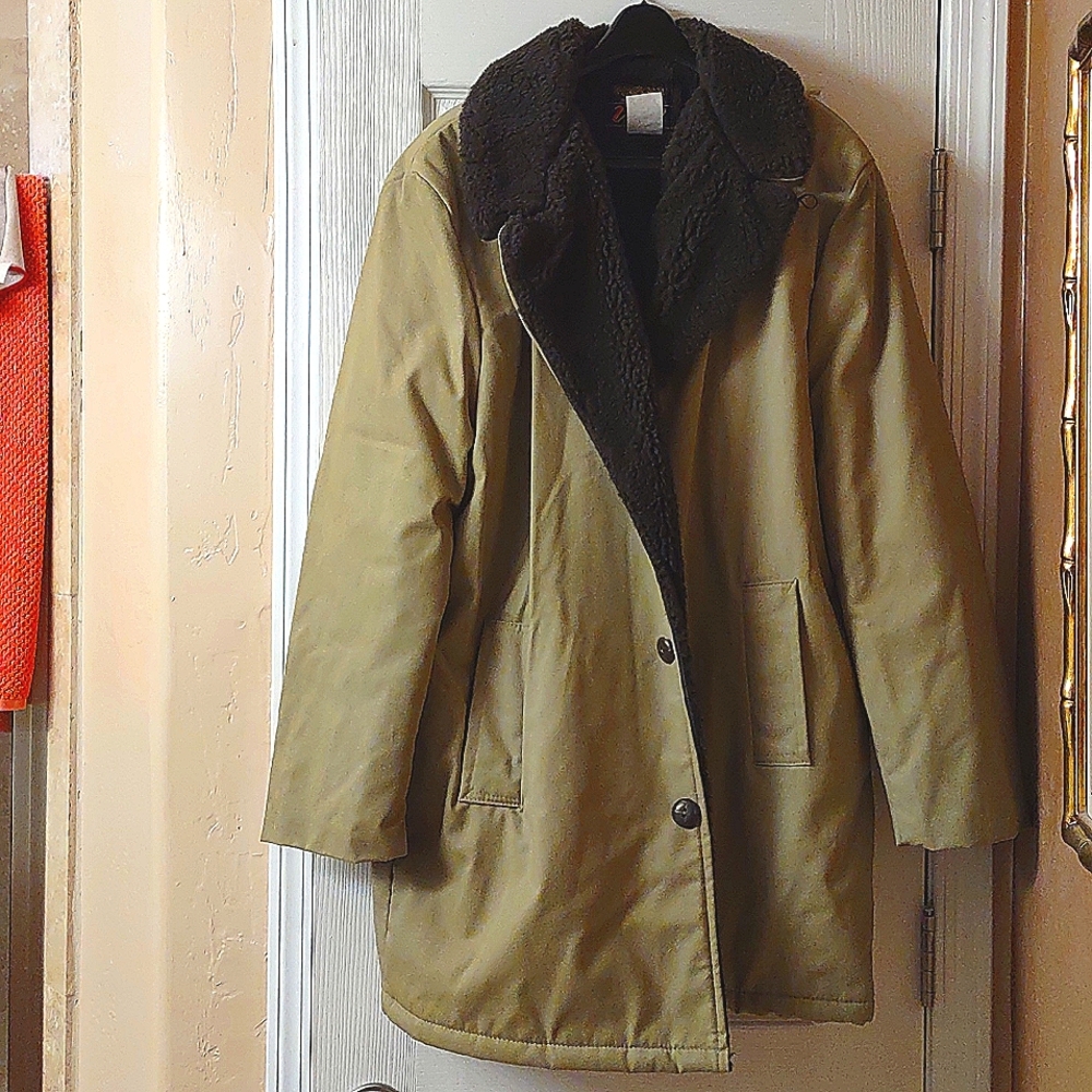 Men's fleece lined jacket.